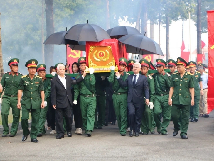 Bình Dương: Xúc động Lễ truy điệu, an táng hài cốt các liệt sỹ